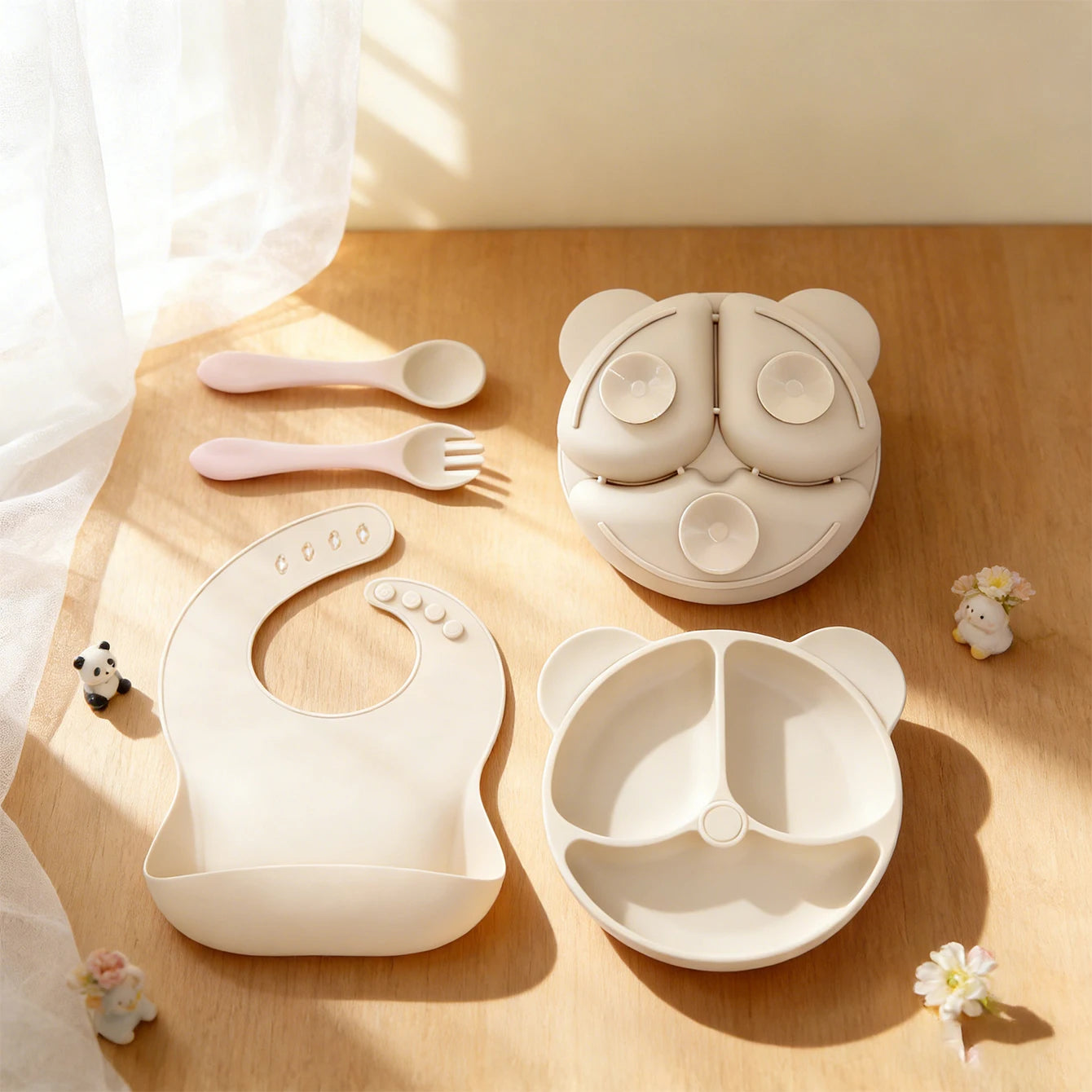 Coffret Repas Bébé 4 Pièces | Assiette, Bavoir, Cuillère et Fourchette